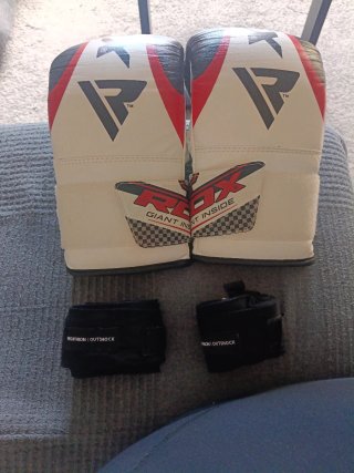 Guantes de boxeo RDX blancos