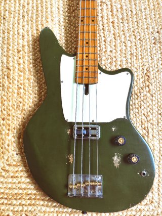 Bajo Eléctrico Ashdown Saint Soapbar
