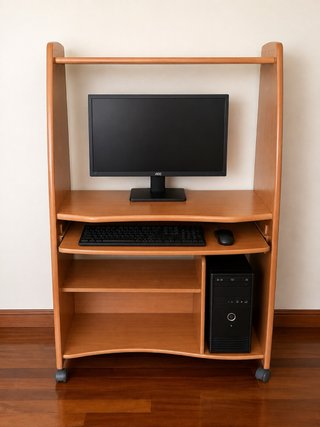 Mesa para ordenador de madera