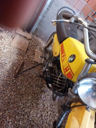 Puch Minicros Amarilla