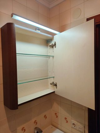 Armario de baño con espejo de madera