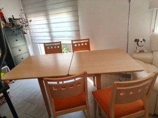 Mesa comedor extensible + 4 sillas