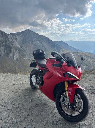 Ducati SuperSport 950S 2022 ( version limitable)