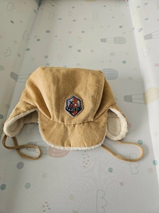 Gorro infantil con orejeras