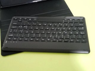 Custodia per tablet/iPad con tastiera Bluetooth