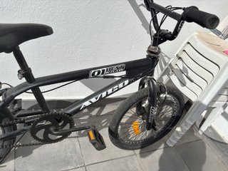Bicicleta BMX Negra