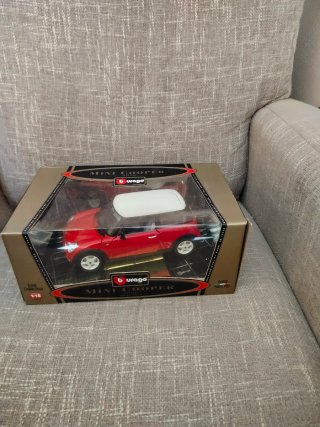 Mini Cooper Bburago 1/18 Rosso Solo tenuto esposto