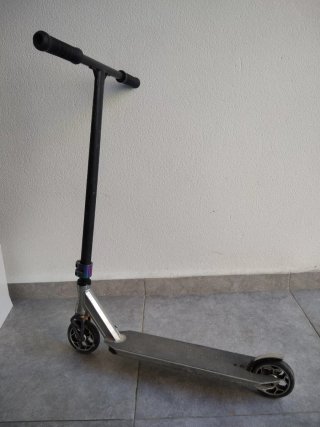 Patinete freestyle plateado