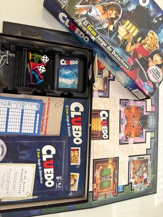Lote de 5 juegos de mesa: Pictionary, Cluedo, Twis