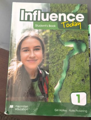 INFLUENCE TODAY 1 Student's book: libro de text...