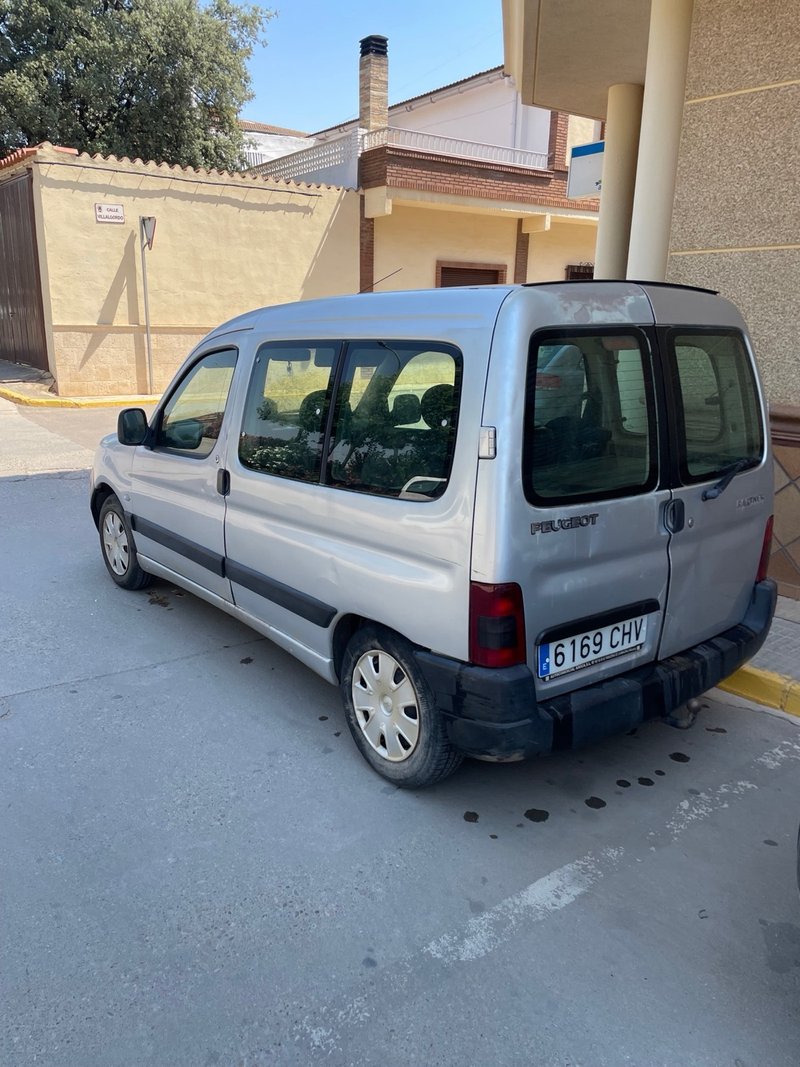Peugeot Partner 2004 - foto 1