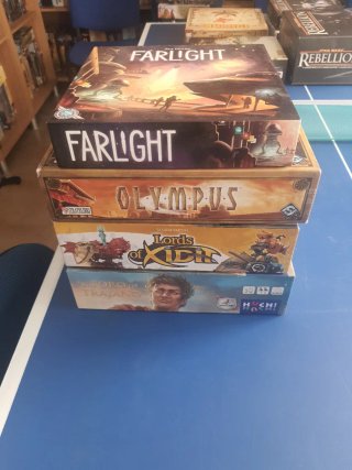 Pack 4 Juegos de Mesa: Farlight, Olympus, Lords of