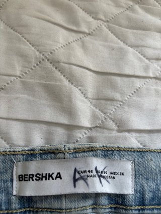 Pantalón vaquero Bershka desgastado NO HAGO ENVIOS