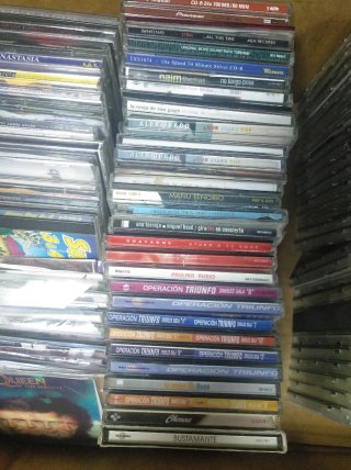 Lote 100+ CDs Música Variada .NO ENVIO.