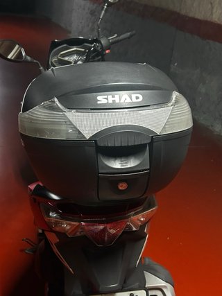 Moto Sym 125 Scooter
