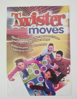 Juego Twister Moves MB con CDs de Música