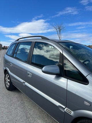 Opel Zafira 2004