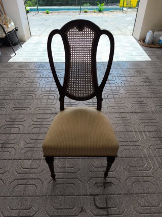 Sillas vintage de comedor con ratán (6 unidades).