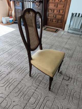 Sillas vintage de comedor con ratán (6 unidades).