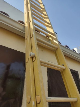 Escalera de dos cuerpos