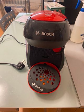 Cafetera Tassimo Bosch Roja