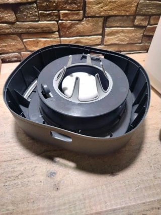 Tommee Tippee Twist Click Contenedor + 2 Recambios