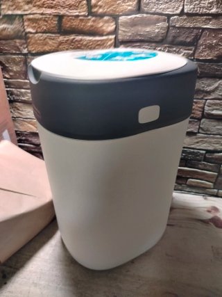 Tommee Tippee Twist Click Contenedor + 2 Recambios
