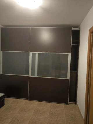 Mueble vestidor madera y cristal