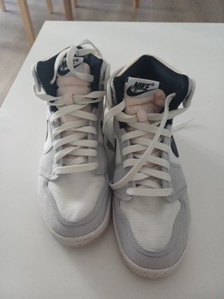 Nike Air Jordan Zapatillas Blancas y Grises