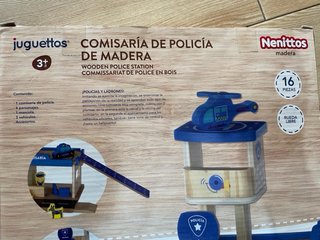 Comisaría de Policía de Madera marca Juguettos