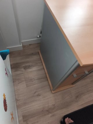 Escritorio madera y plástico gris