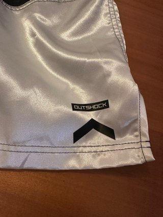 Pantalón Muay Thai Outshock Negro/Plata