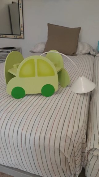Lámpara infantil de coche verde