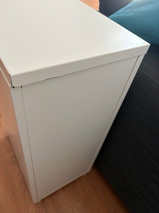 Cajonera metálica blanca