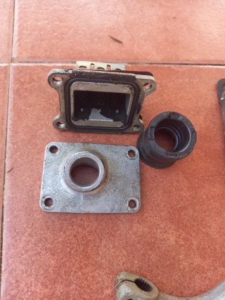 Derbi GPR50. Admisión.pata