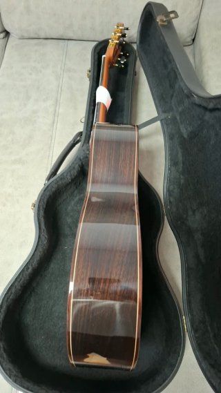 Guitarra Alhambra 8p Clásica.