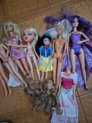 Lote 13 Barbies Variadas
