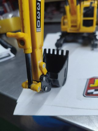 Excavadora JCB 330i Scalextric decoración