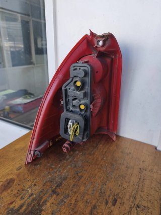 Piloto trasero derecho Peugeot 307 SW