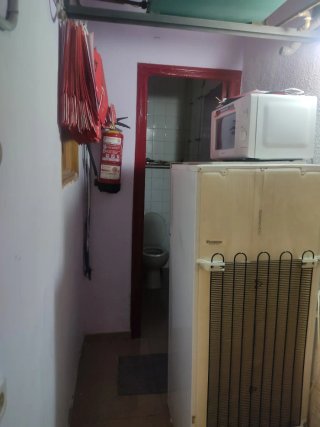 Local comercial  padre Claret 3