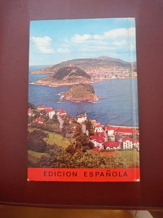 Libro antiguo sobre San Sebastián y Guipúzcoa