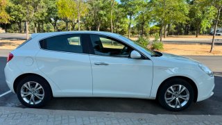 Alfa Romeo Giulietta 2011