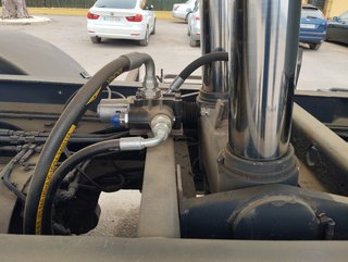 Volvo FE 320-CAMIONES BASULANTES