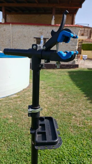 Soporte Reparación Bicicleta Trípode