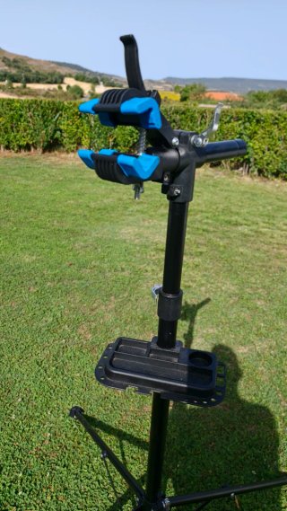 Soporte Reparación Bicicleta Trípode