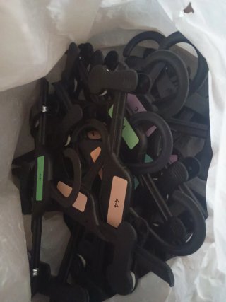 37 Perchas de pinzas para ropa