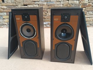 Altavoces KEF Carlton III