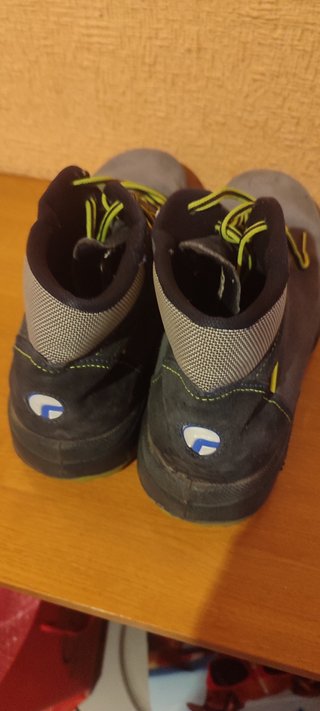Zapatos y Botas de Trabajo