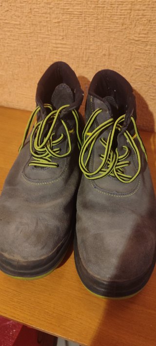 Zapatos y Botas de Trabajo