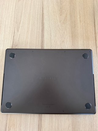 MacBook Pro M5 24GB RAM 1TB SSD